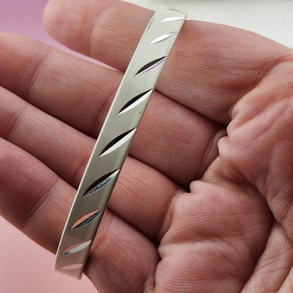 Vintage Silver Tone Diagonal Cutout Bangle Bracelet Geometric Retro Jewelry